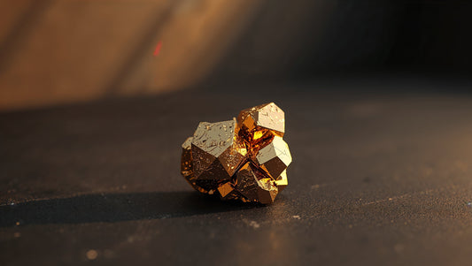 Pirit Taşı Faydaları: Bolluk ve Zihin Gücü Kristali