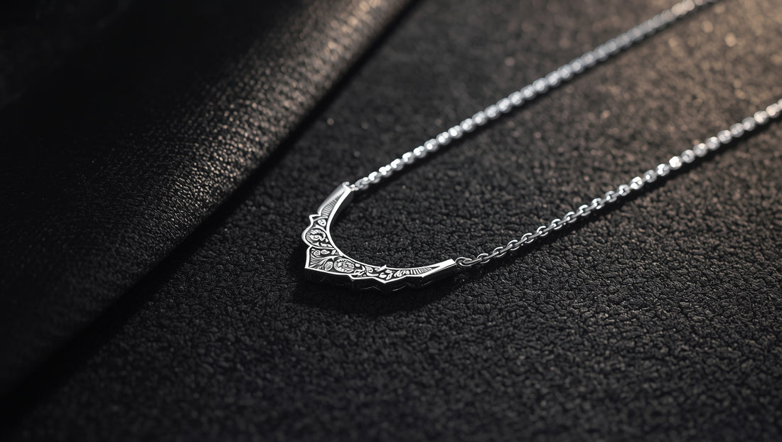 Gümüş Takılar: Zarafet ve İçsel Denge