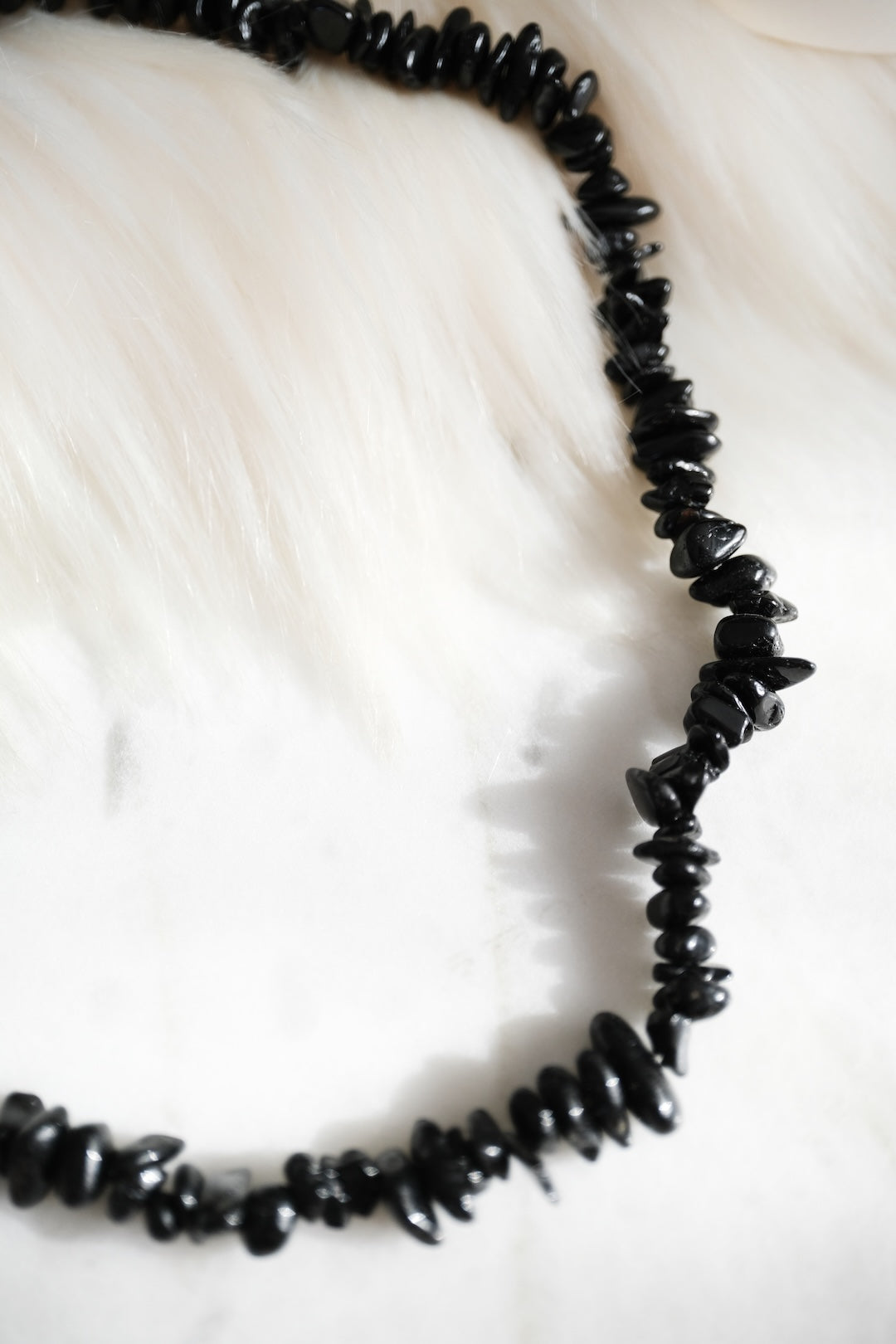 Siyah Turmalin Kırık Taş Kolye