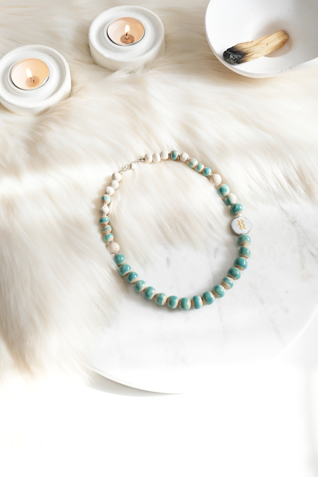 Kova Burcu Toprak Tasarım Kolye